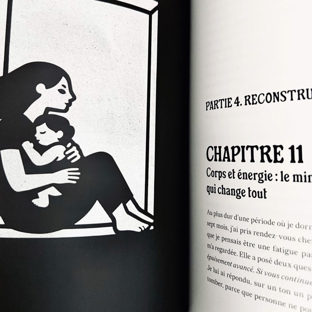 Chapitre 11, Corps et énergie, face à une illustration en noir et blanc d’une mère tenant son enfant